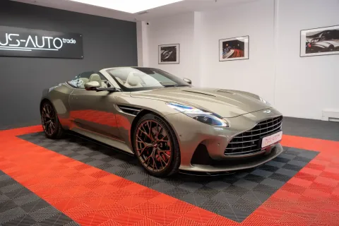 Aston Martin Db12