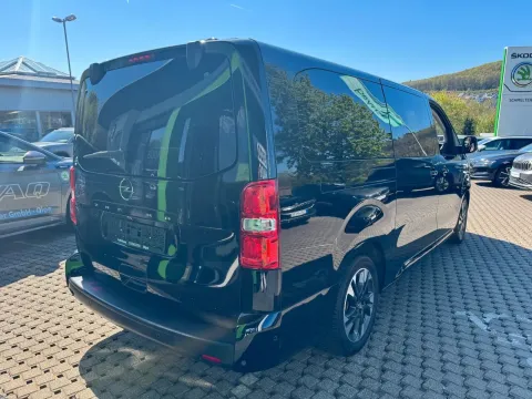Opel Zafira Life — poza 2