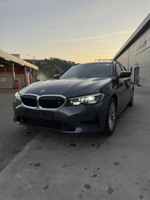 BMW 318 — poza 3