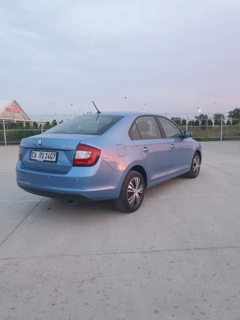 Skoda Rapid — poza 2