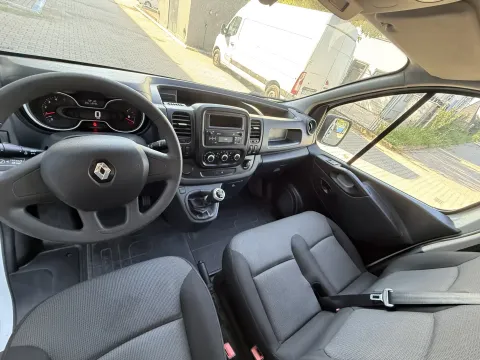 Renault Trafic — poza 3