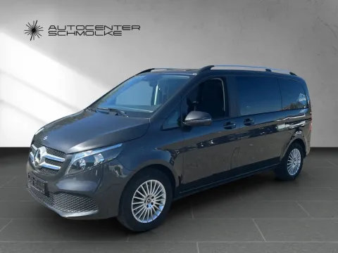 Mercedes-Benz V 220