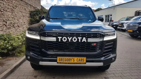 Toyota Land Cruiser — poza 3
