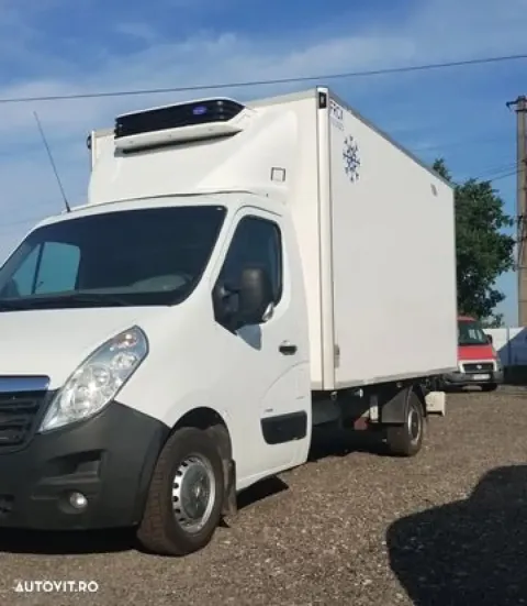 Opel Movano — poza 3