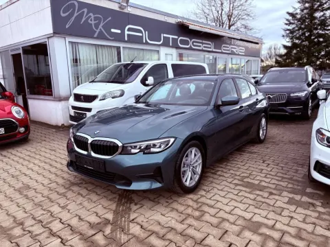 BMW 330 — poza 3