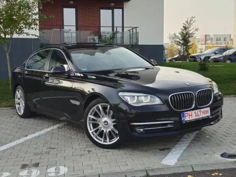 BMW 730