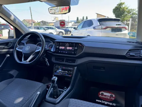 Volkswagen T-Cross — poza 3