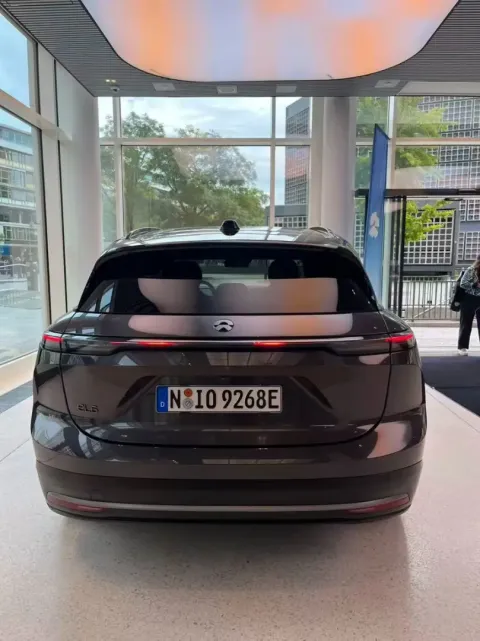 NIO El6 — poza 3