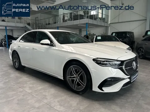 Mercedes-Benz E 200