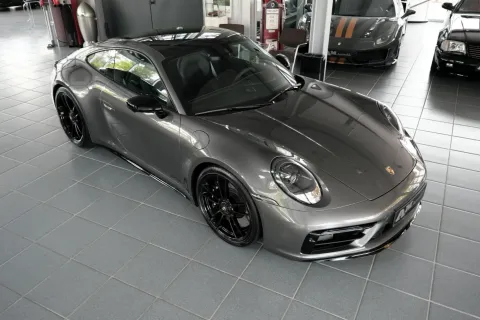 Porsche 992