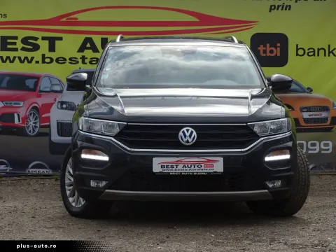 Volkswagen T-Roc — poza 2