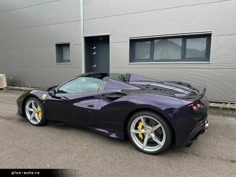 Ferrari F8 — poza 3