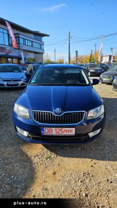 Skoda Octavia — poza 2