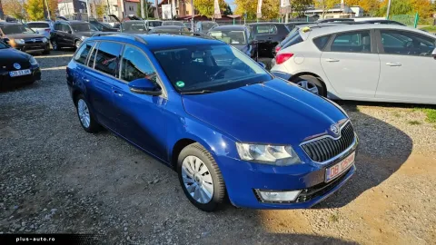 Skoda Octavia — poza 3