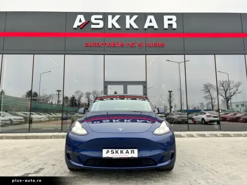 Tesla Model Y — poza 3