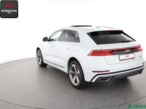 Audi Q8 — poza 3