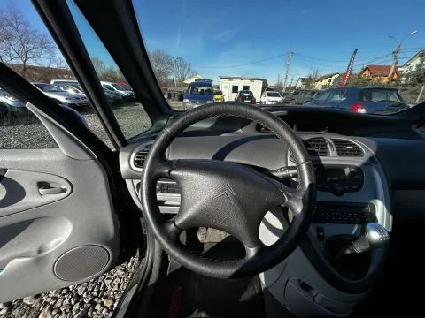Citroën Xsara Picasso — poza 3