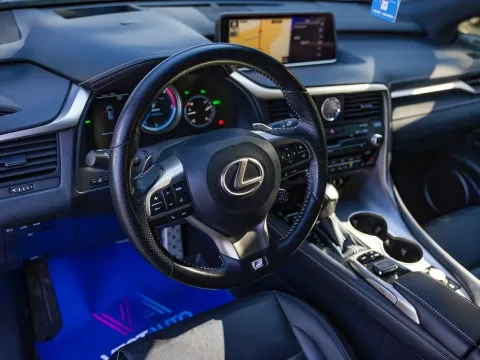 Lexus — poza 3