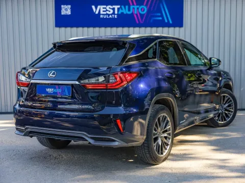 Lexus — poza 2