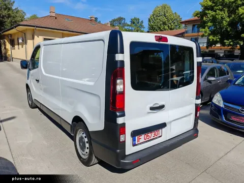 Opel Vivaro — poza 3