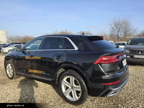 Audi Q8 — poza 3