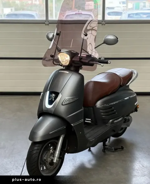Peugeot Django