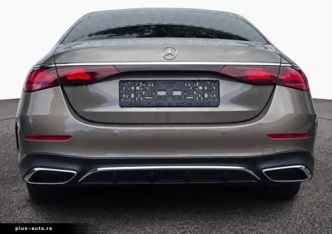 Mercedes-Benz E 200 — poza 3