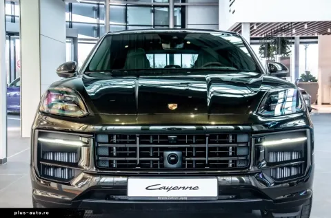 Porsche Cayenne — poza 2
