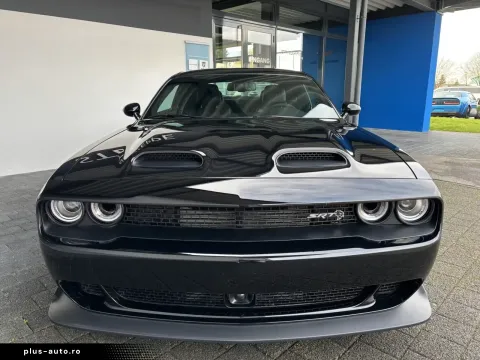 Dodge Challenger — poza 3