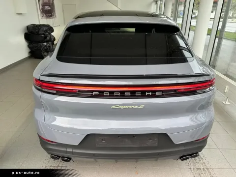 Porsche Cayenne — poza 2