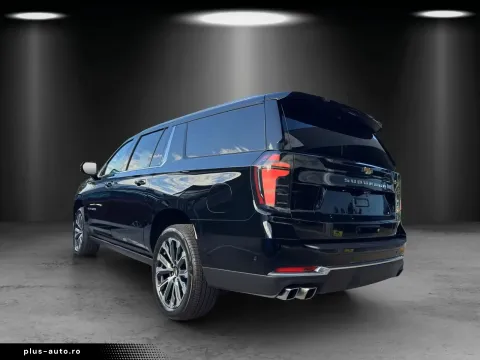 Chevrolet Suburban — poza 3