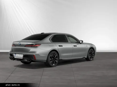 BMW M760 — poza 3