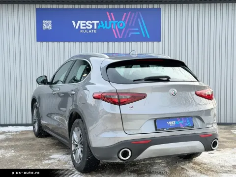 Alfa Romeo Stelvio — poza 2
