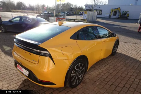 Toyota Prius+ — poza 2