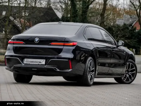 BMW 740 — poza 2
