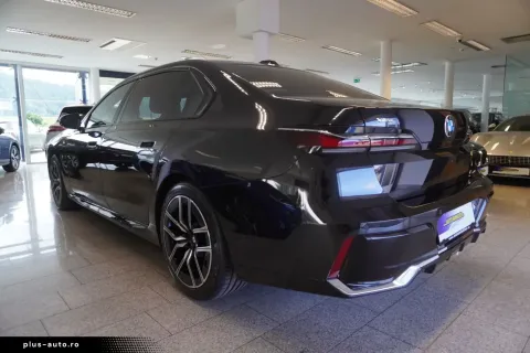 BMW 740 — poza 3