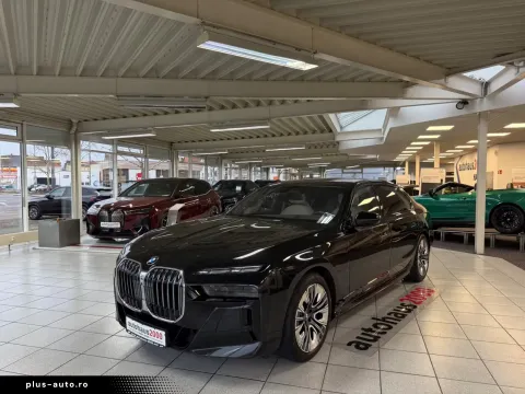BMW 750 — poza 2