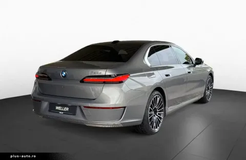 BMW 750 — poza 3