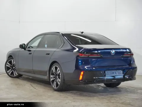 BMW 740 — poza 3
