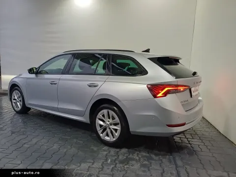 Skoda Octavia — poza 3
