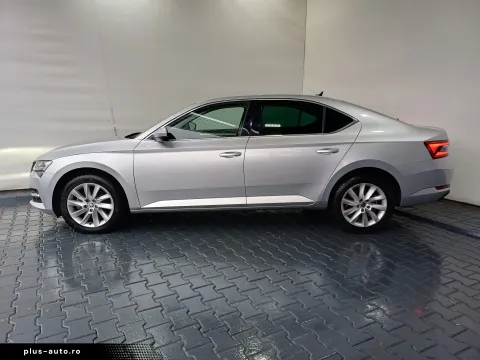 Skoda Superb — poza 3