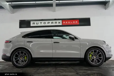 Porsche Cayenne — poza 2