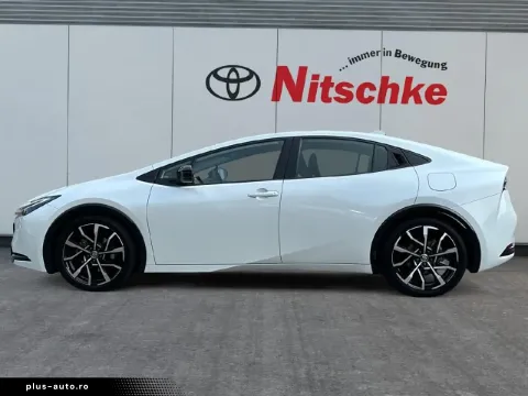 Toyota Prius+ — poza 2