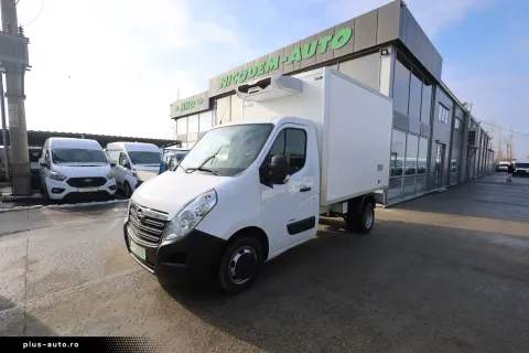 Opel Movano — poza 2