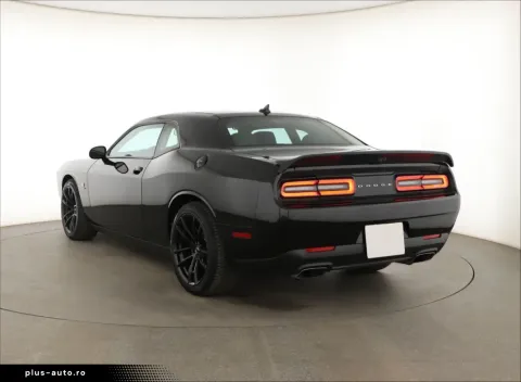 Dodge Challenger — poza 3