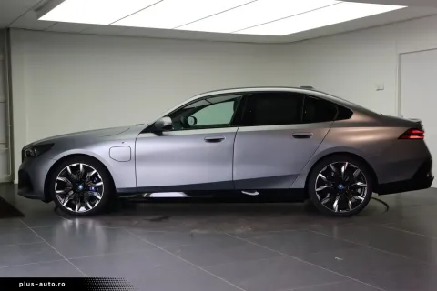 BMW 550 — poza 2