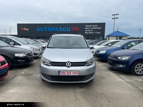 Volkswagen Touran — poza 2