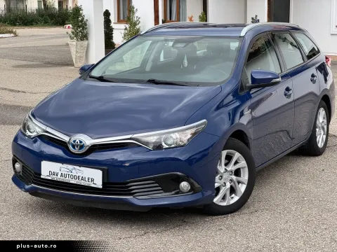 Toyota Auris — poza 2