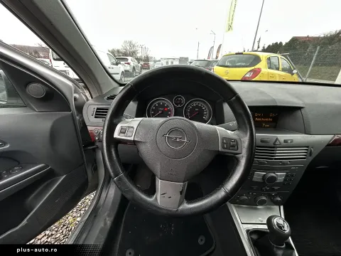 Opel Astra — poza 3