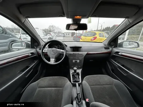 Opel Astra — poza 2